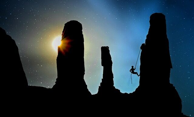 Co jest bezpieczniejsze auto czy motor?