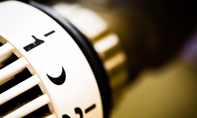 Jak oszukać termostat na kaloryferze?